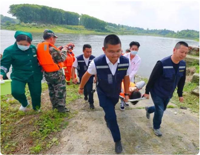 “汛”速行動，以練筑防|自貢市大安區(qū)開展防汛綜合應(yīng)急演練